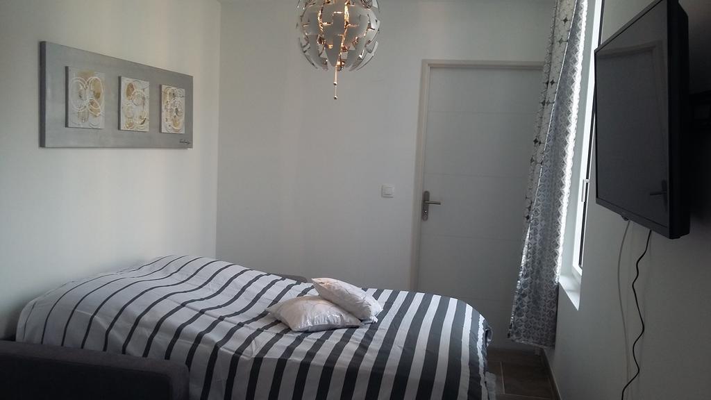 LʼIsle-sur-la-Sorgue Appartement La Pomme D'Or المظهر الخارجي الصورة